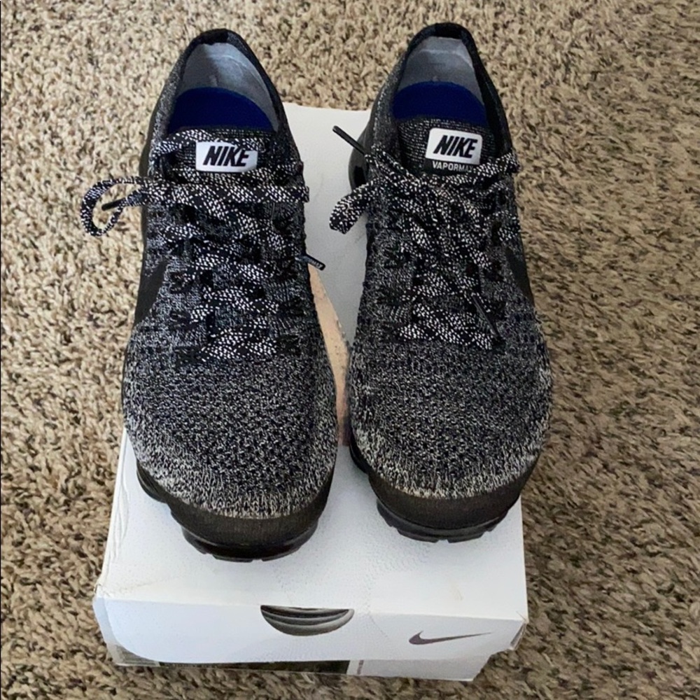 Women’s Vapormax Oreo size 8. Great condition.